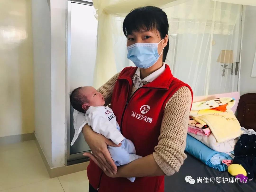尚佳專(zhuān)業(yè)月嫂丨預防丨乳腺炎，怎么辦？